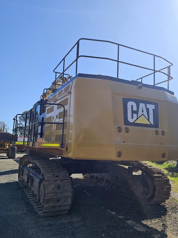 2018 Caterpillar 374Fl Yellow