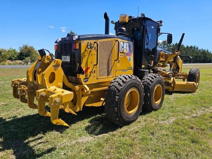 2023 Caterpillar 150 Awd Yellow