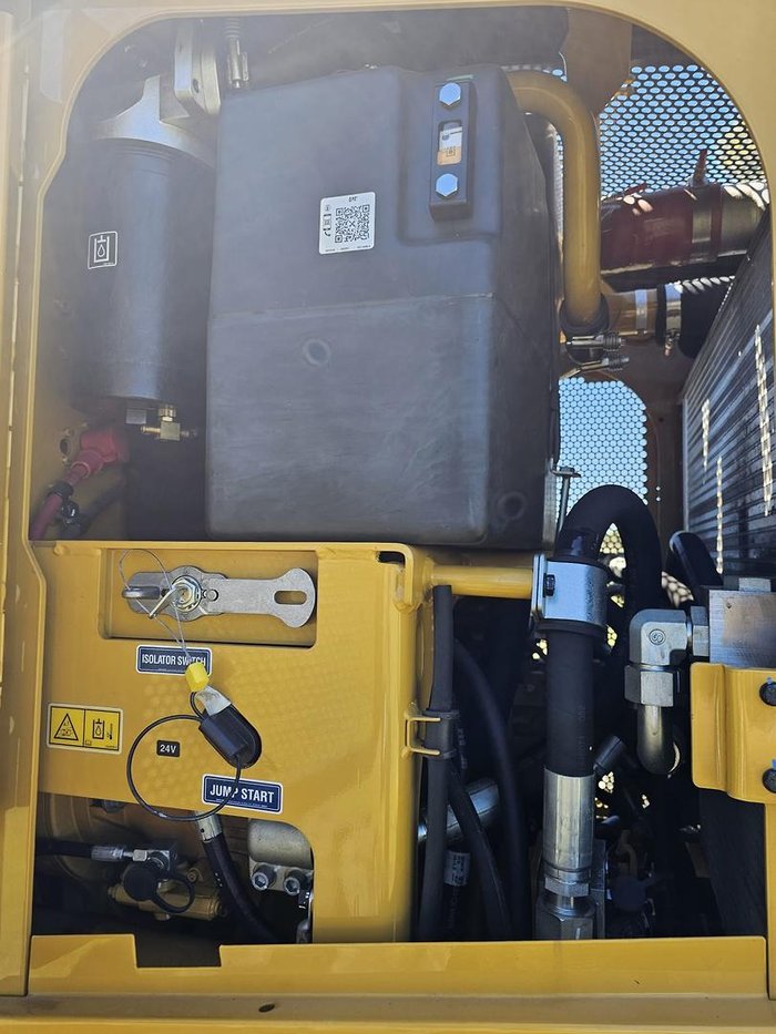 2023 Caterpillar 150 Awd Yellow