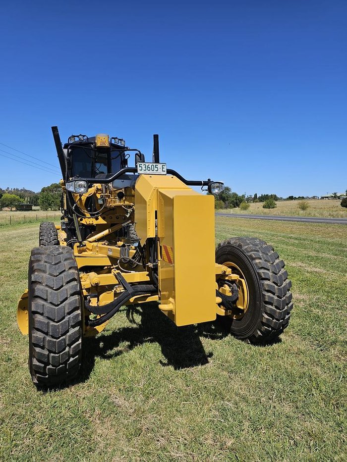 2023 Caterpillar 150 Awd Yellow