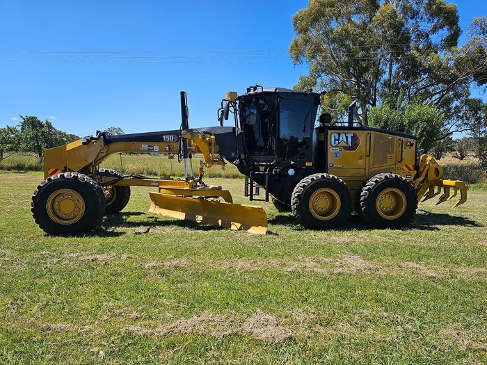 2023 Caterpillar 150 Awd Yellow