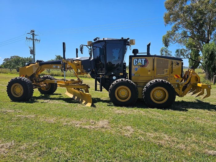 2023 Caterpillar 150 Awd Yellow
