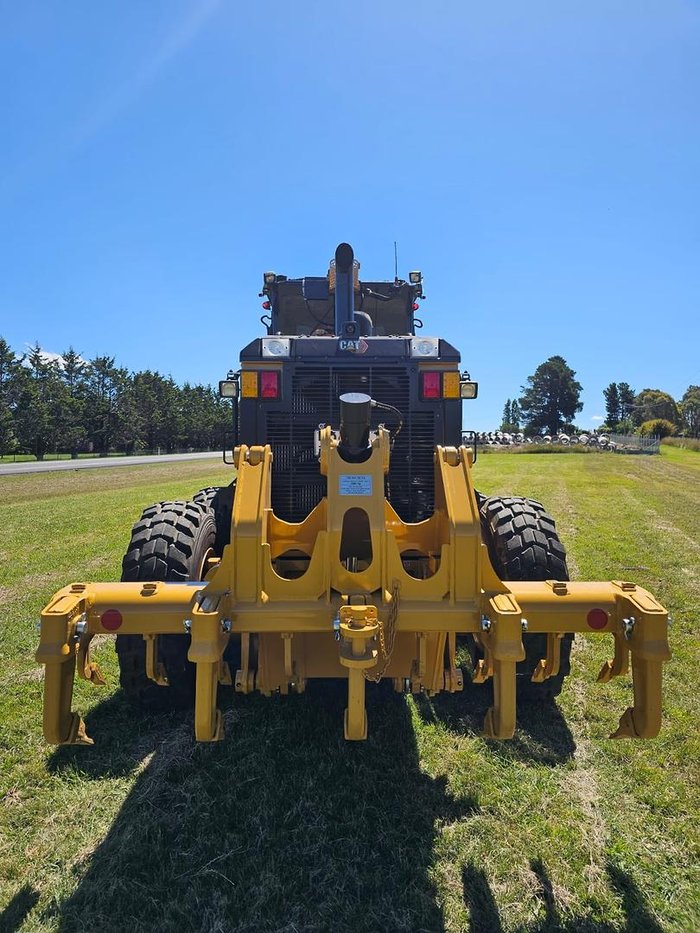 2023 Caterpillar 150 Awd Yellow