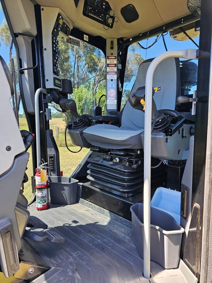 2023 Caterpillar 150 Awd Yellow