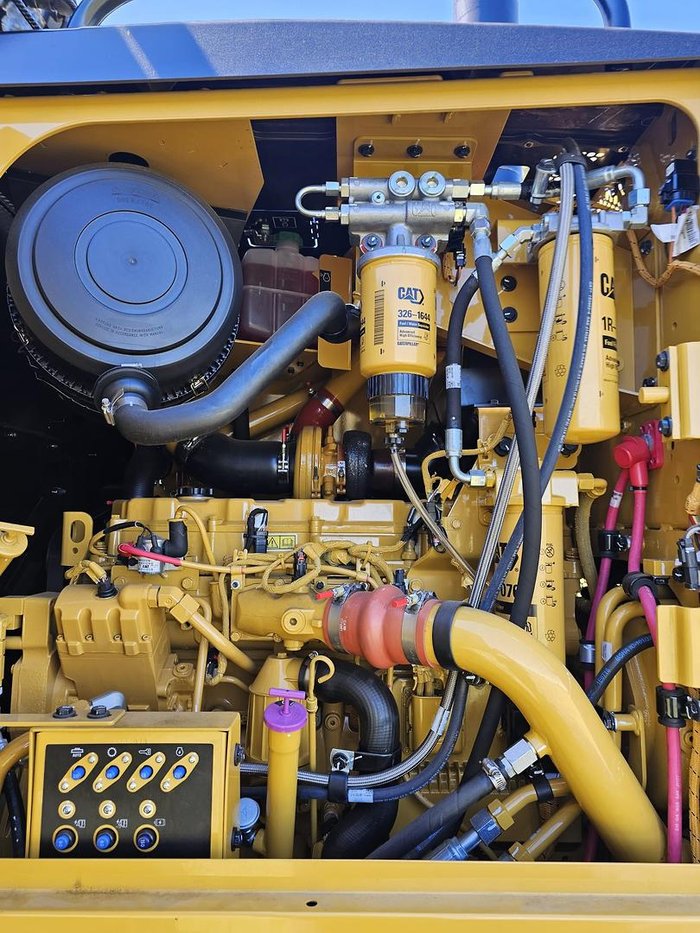2023 Caterpillar 150 Awd Yellow