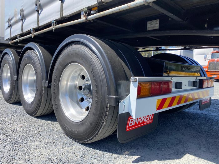 2017 Barker B-Double(34 Pallet) Straight Deck Tautliner