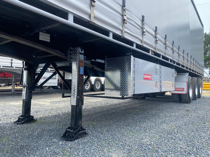 2017 Barker B-Double(34 Pallet) Straight Deck Tautliner