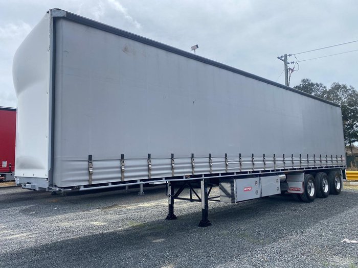 2017 Barker B-Double(34 Pallet) Straight Deck Tautliner
