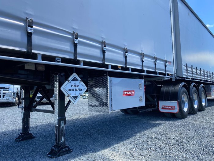 2017 Barker B-Double(34 Pallet) Straight Deck Tautliner