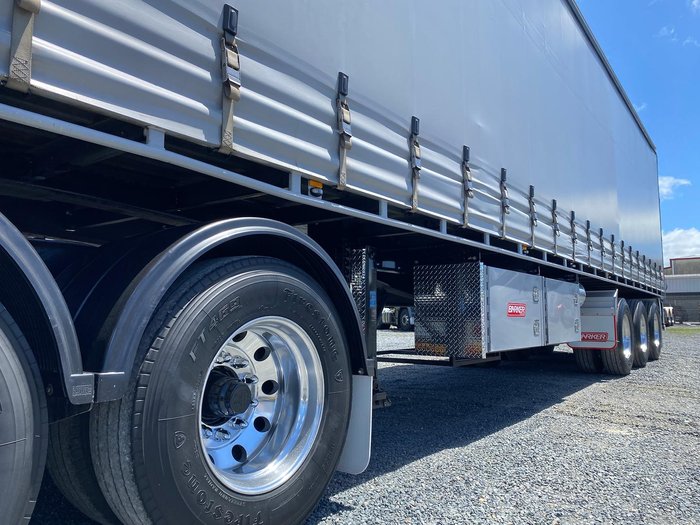2017 Barker B-Double(34 Pallet) Straight Deck Tautliner