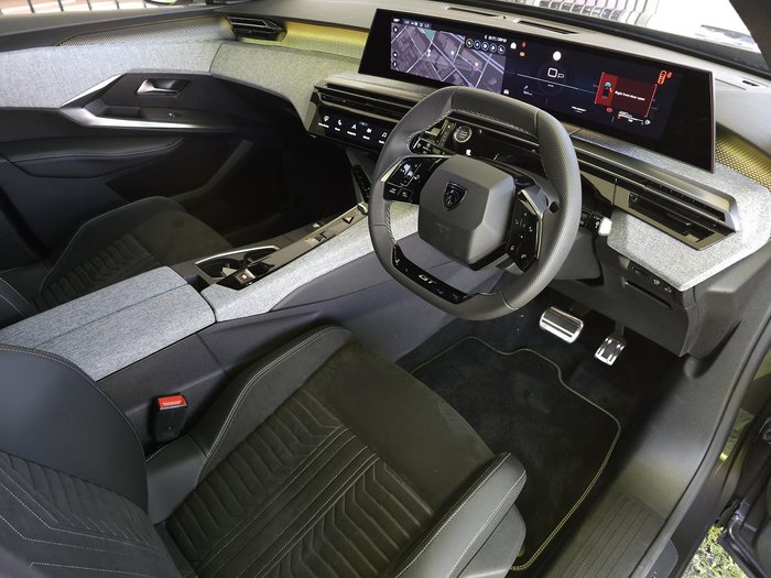 2024 Peugeot 3008 GT Premium Hybrid P64 MY25 Titanium Grey