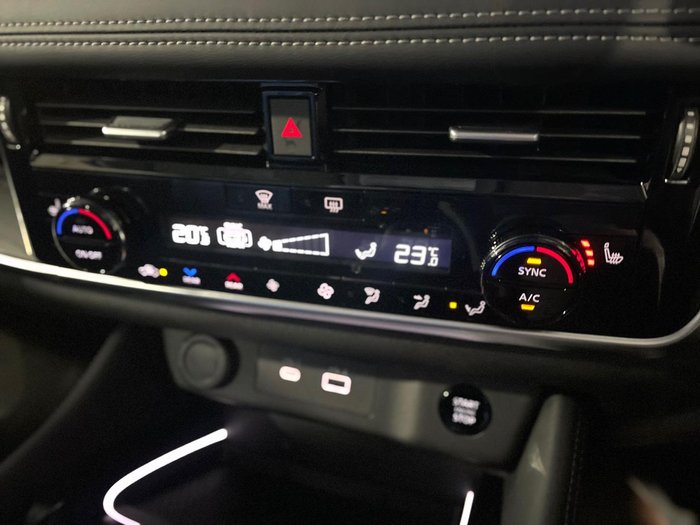 2025 Nissan X-TRAIL Ti