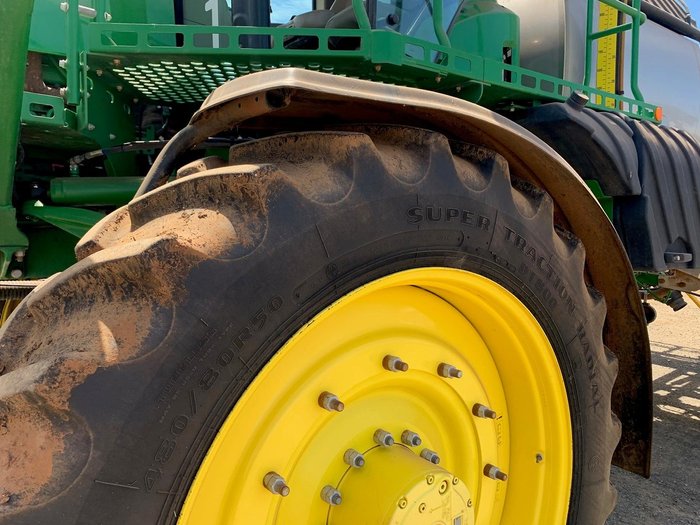 2015 John Deere R4045 Green