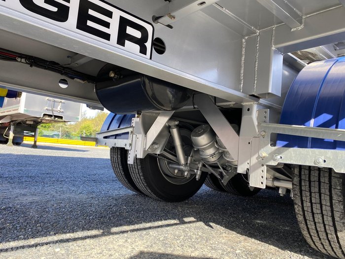 2024 Krueger Drop Deck Mezz Floor B Double In Stock