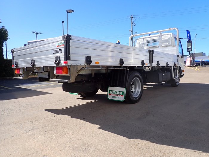 2023 HINO DUTRO 616 WHITE