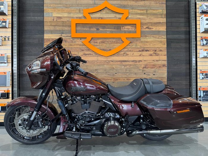 2024 Harley-Davidson CVO Street Glide 121 (FLHXSE) Touring
