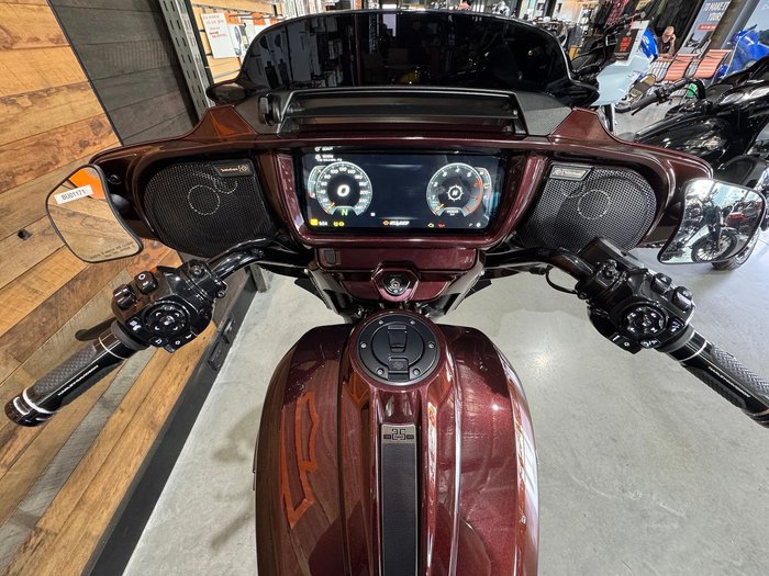 2024 Harley-Davidson CVO Street Glide 121 (FLHXSE) Touring