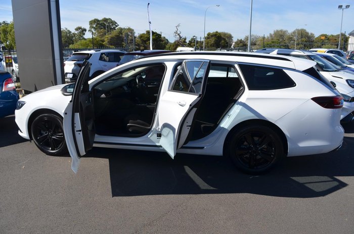 2019 Holden Commodore LT