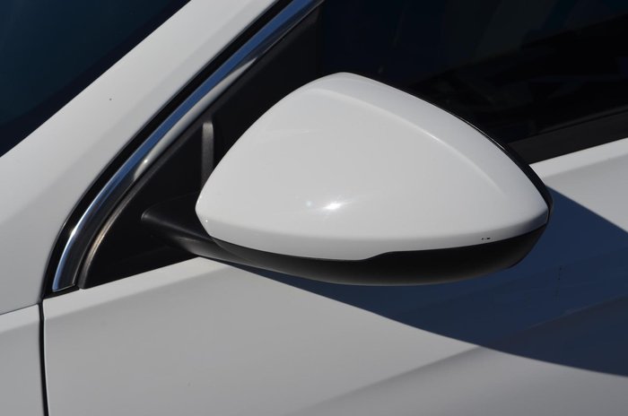 2019 Holden Commodore LT