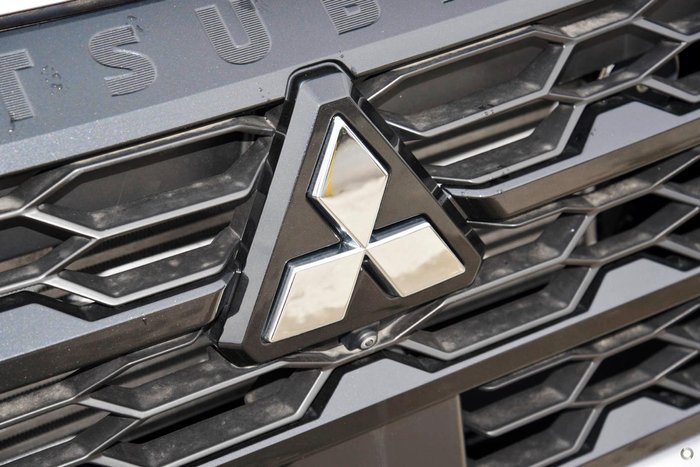 2024 Mitsubishi Triton GLS