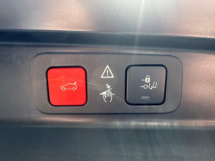 2023 Peugeot 5008 GT Sport