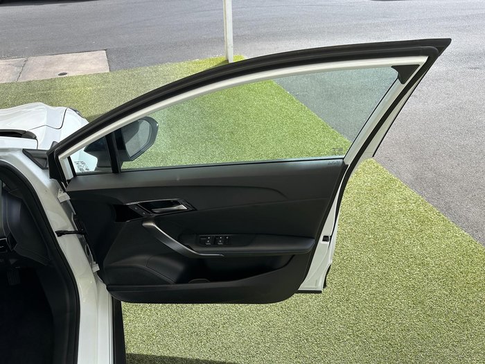 2024 MG MG4 Excite 51