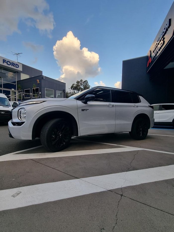 2024 Mitsubishi Outlander PHEV GSR