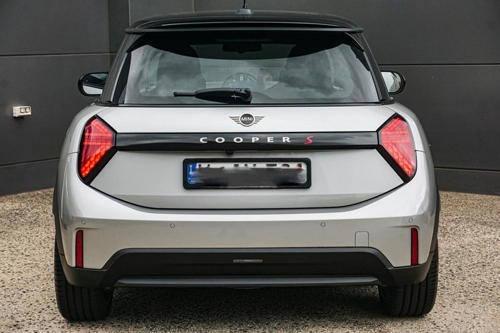 2024 MINI Cooper S Favoured