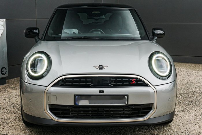 2024 MINI Cooper S Favoured