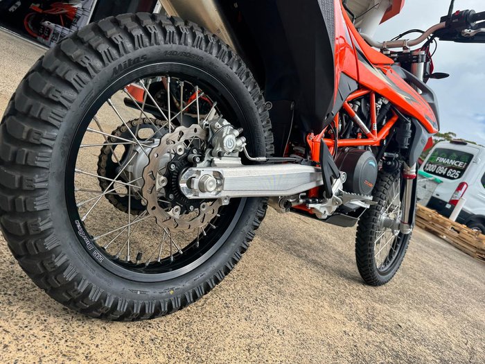 2024 KTM 690 Enduro R