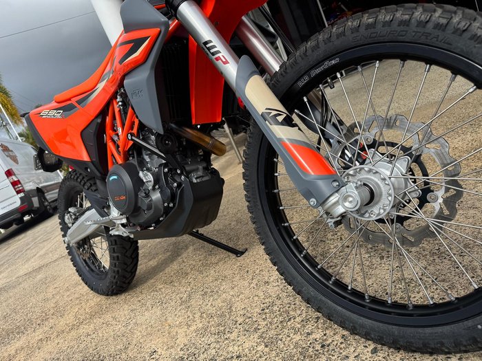 2024 KTM 690 Enduro R