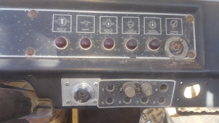 1984 Caterpillar V300b