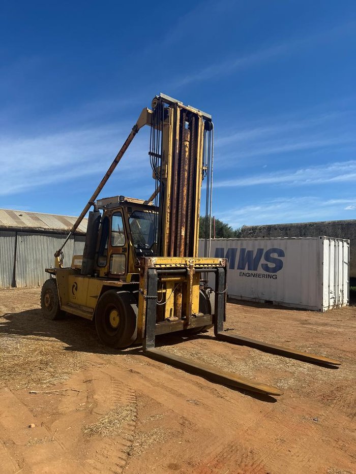 1984 Caterpillar V300b