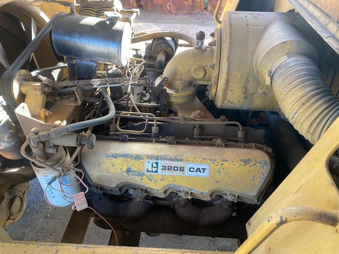 1984 Caterpillar V300b