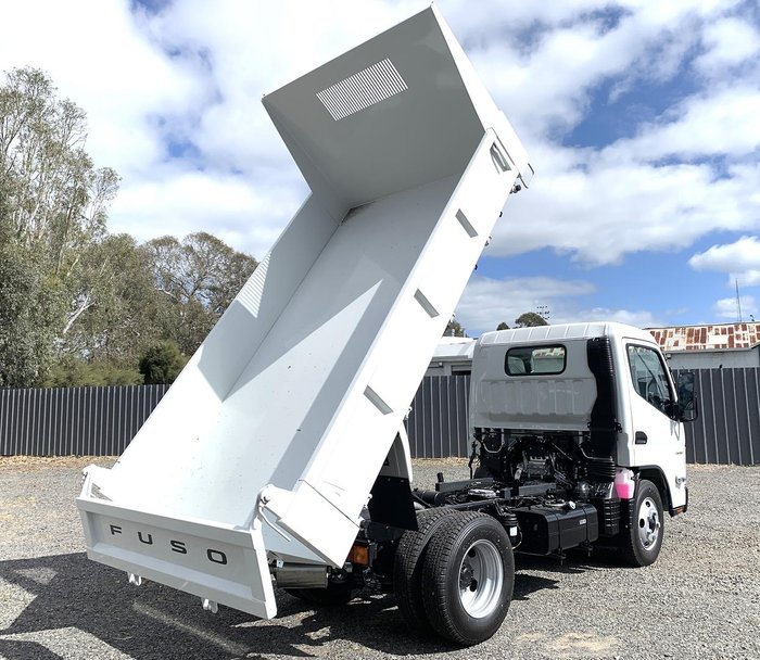 2024 Fuso Canter 615 Tipper white