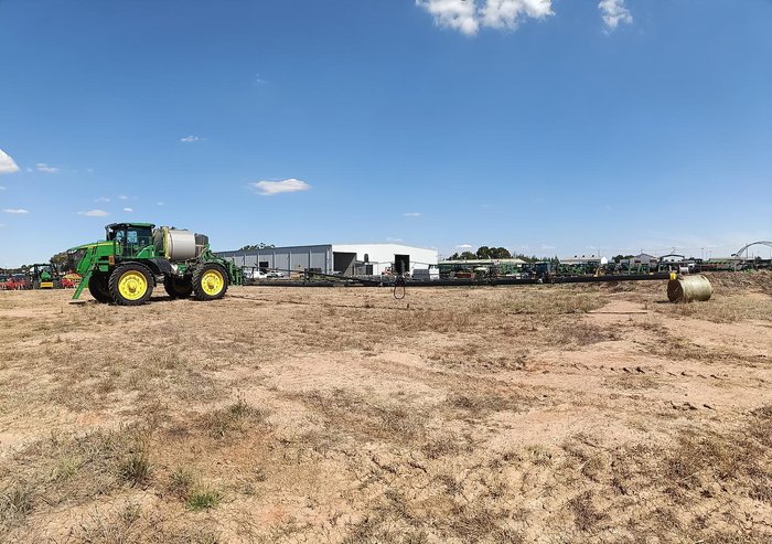 2019 John Deere R4060 Green