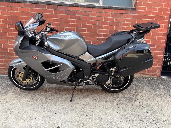 2008 Triumph Sprint ST 1050