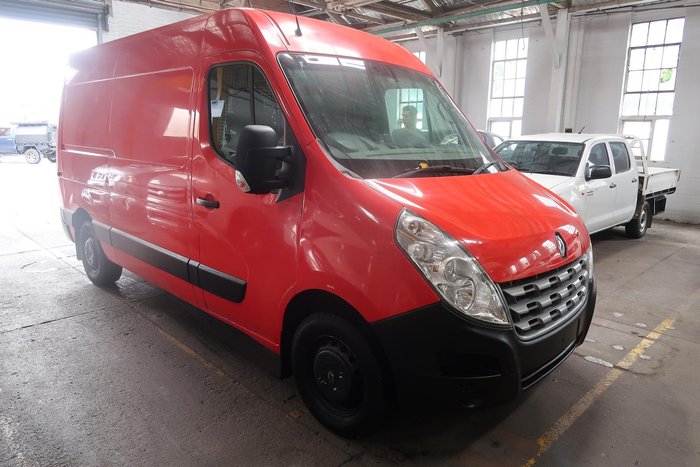 2013 Renault Master X62 Carmen Red