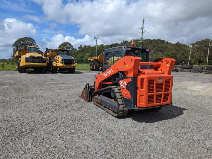 2022 Kubota Svl75 Orange