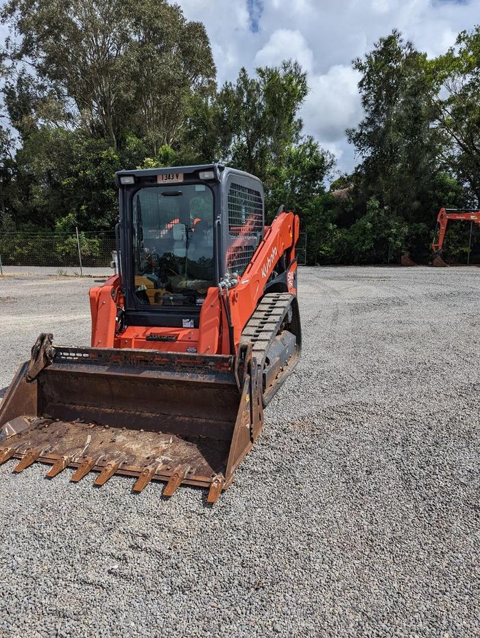 2022 Kubota Svl75 Orange