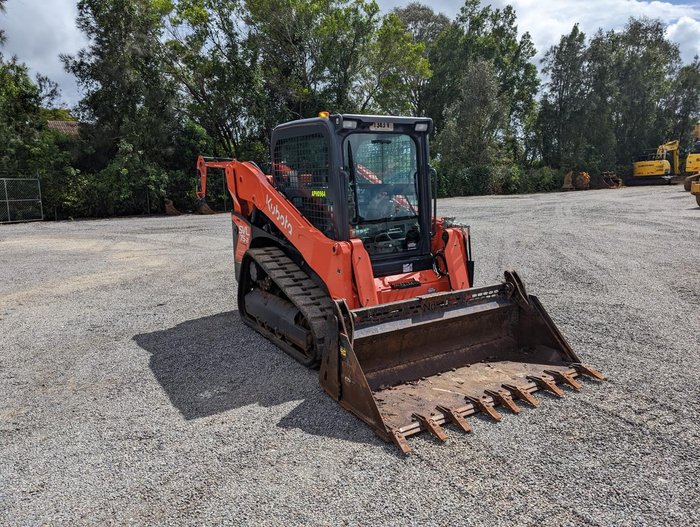 2022 Kubota Svl75 Orange