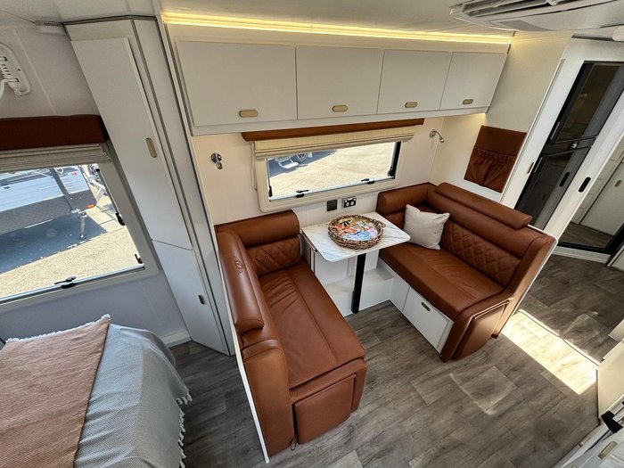 2025 JB Caravans Scorpion Sting Air 22'