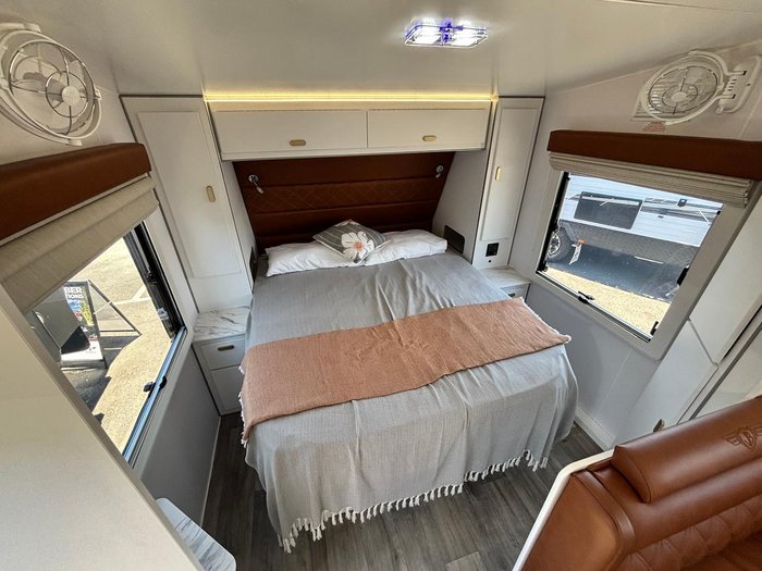 2024 JB Caravans Scorpion Sting Air 22'