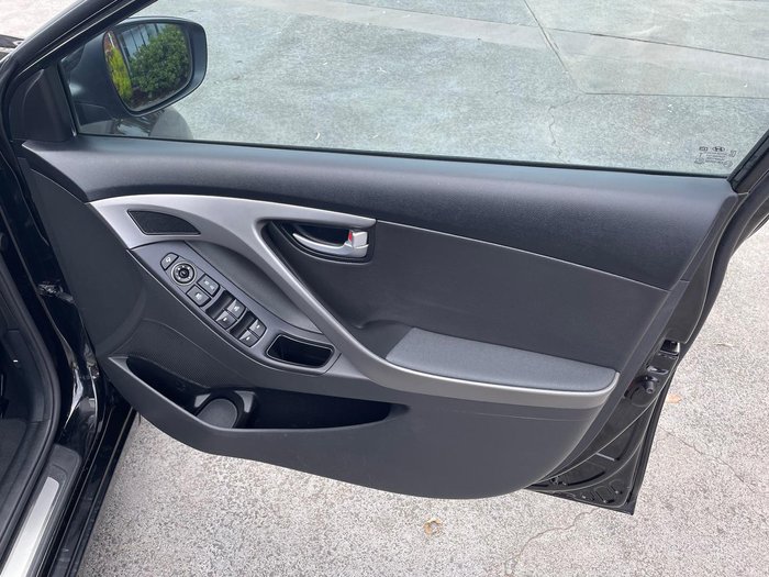 2014 Hyundai Elantra Premium MD3 Phantom Black