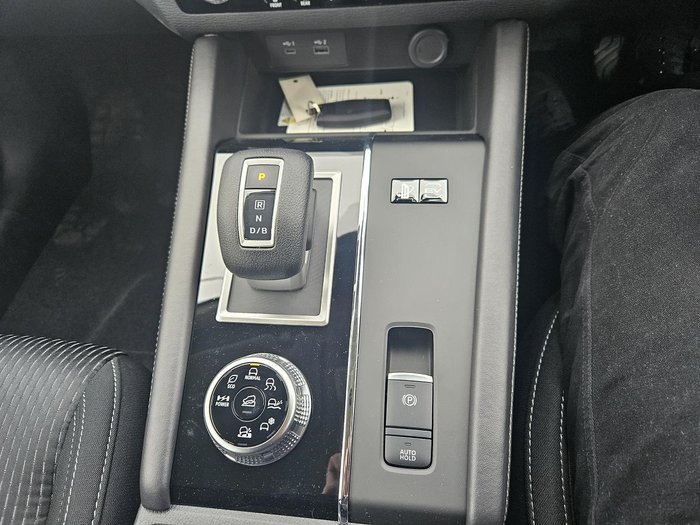 2024 Mitsubishi Outlander PHEV ES