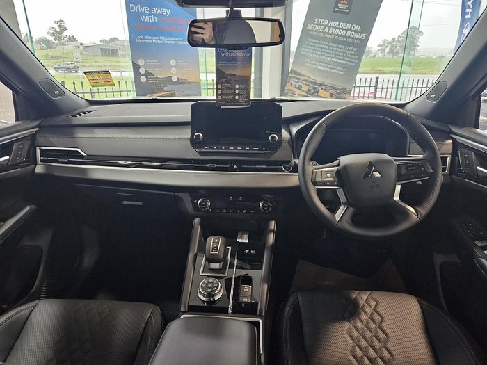 2024 Mitsubishi Outlander PHEV GSR ZM MY24 AWD White Diamond with Black Mica Roof
