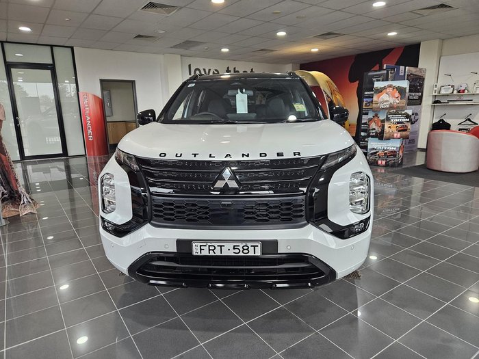 2024 Mitsubishi Outlander PHEV GSR ZM MY24 AWD White Diamond with Black Mica Roof