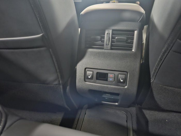 2024 Mitsubishi Outlander PHEV GSR ZM MY24 AWD White Diamond with Black Mica Roof
