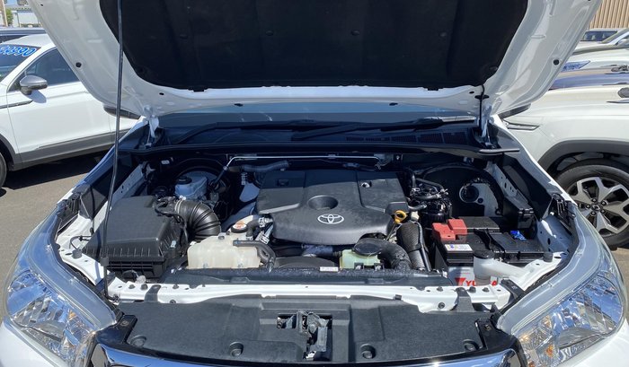 2019 Toyota Hilux SR