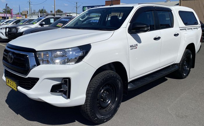 2019 Toyota Hilux SR